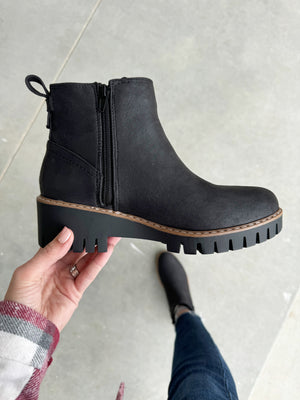 Very G Pasadena Boots in Black