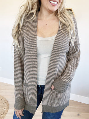 Rebel Waffle Cardigan in Dark Mocha