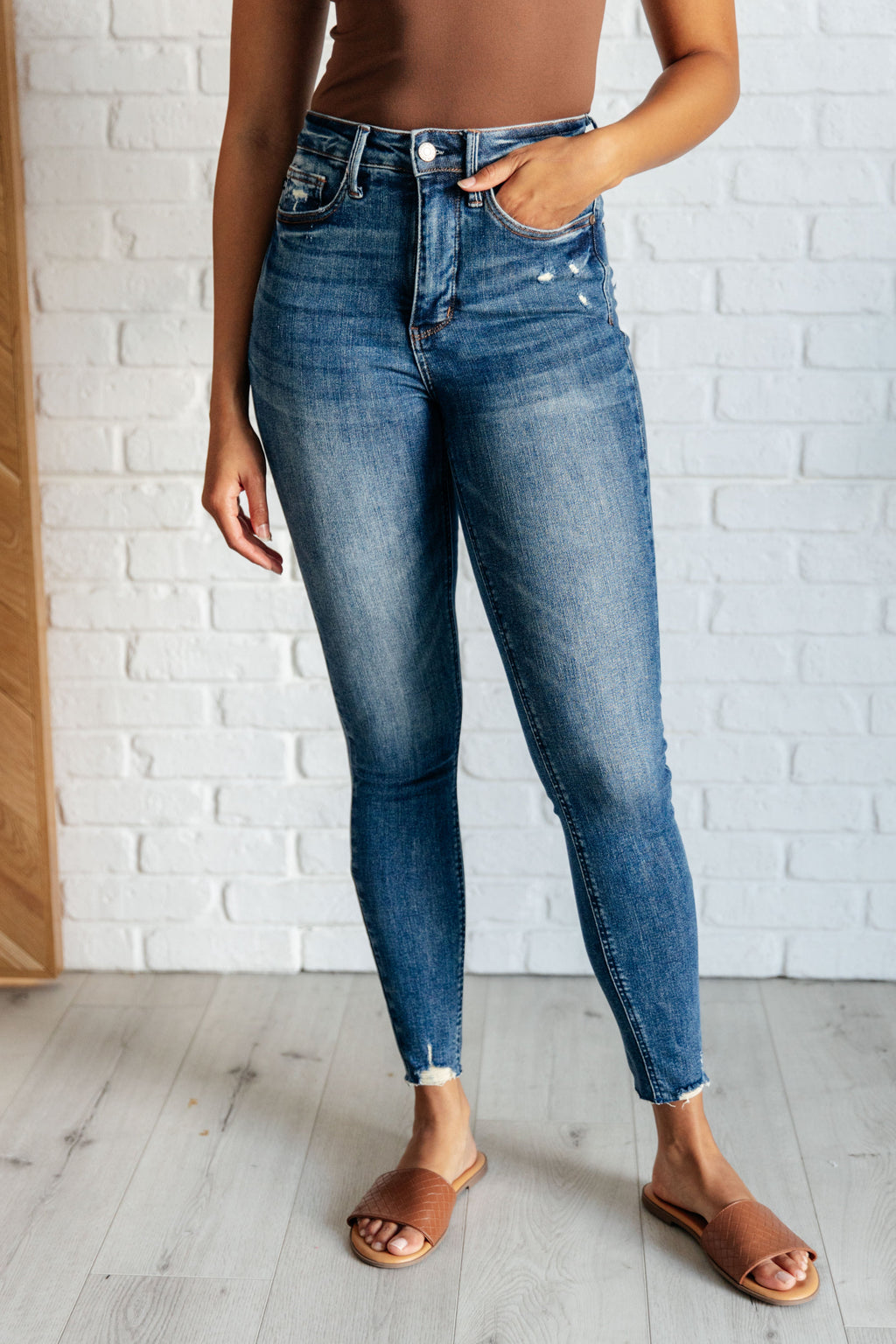 Judy Blue Tummy Control Vintage Wash Skinny Jeans