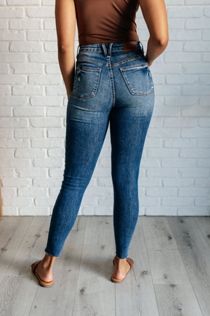 Judy Blue Tummy Control Vintage Wash Skinny Jeans