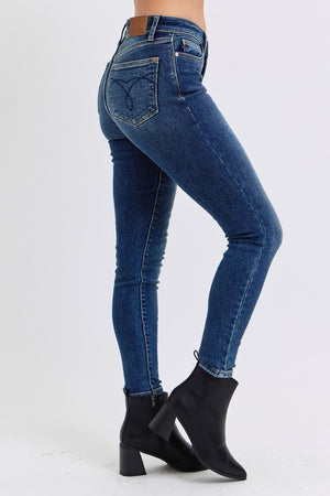 Judy Blue Mid Rise Skinny Jeans