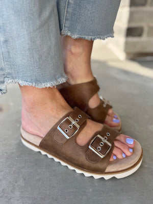 Corky's Dash Sandals in Tan