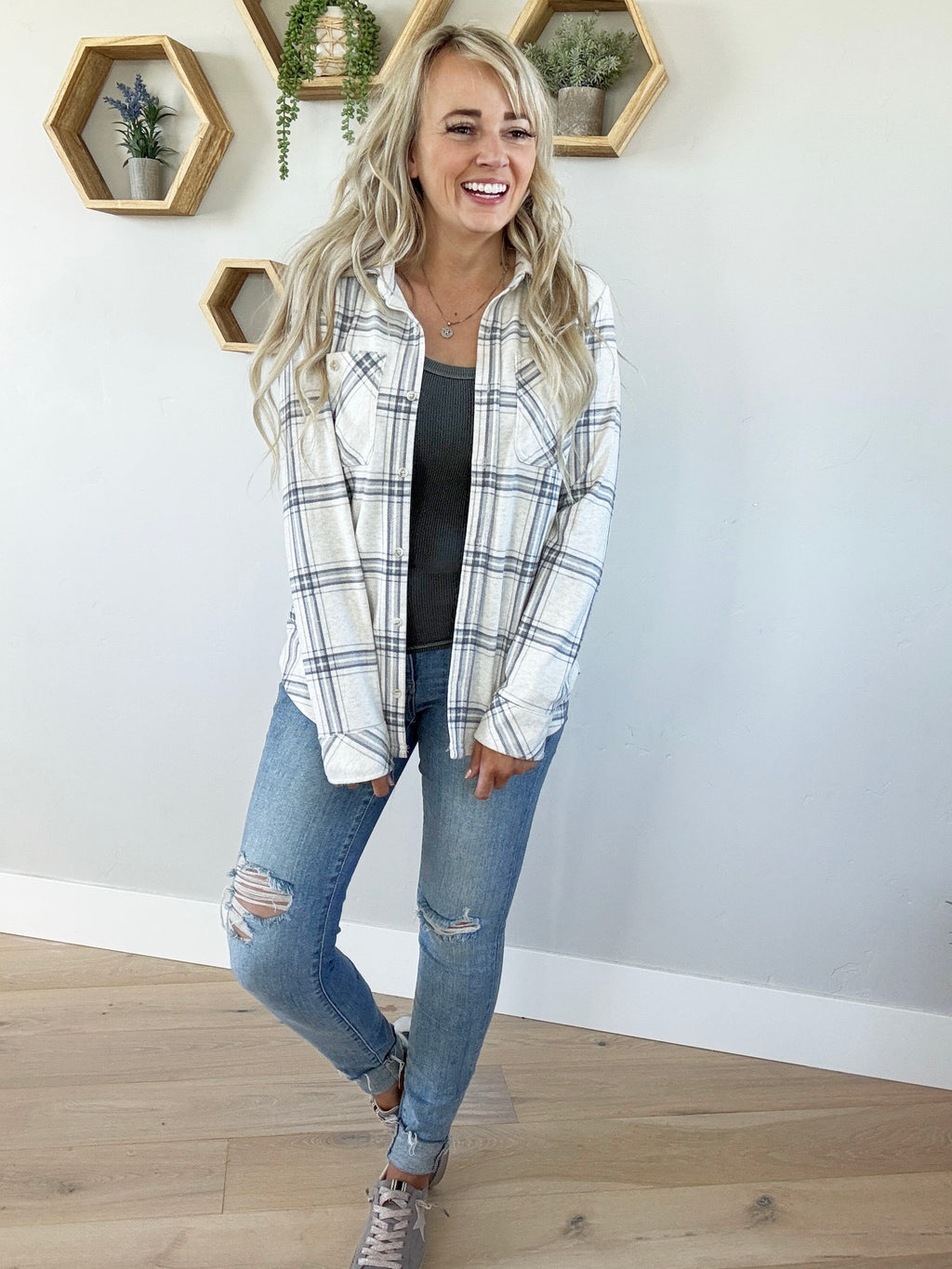 Lewis Shirt in Ivory Grey Plaid