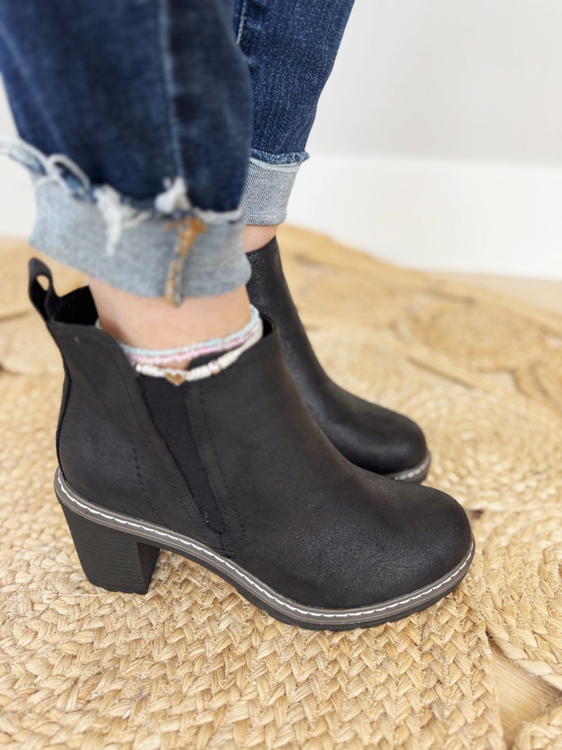 Corky's Bite Me Boots in Black Oil