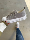 Very G Aman Sneakers in Grey