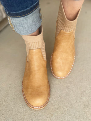 Corky's Cabin Fever Boots in Caramel