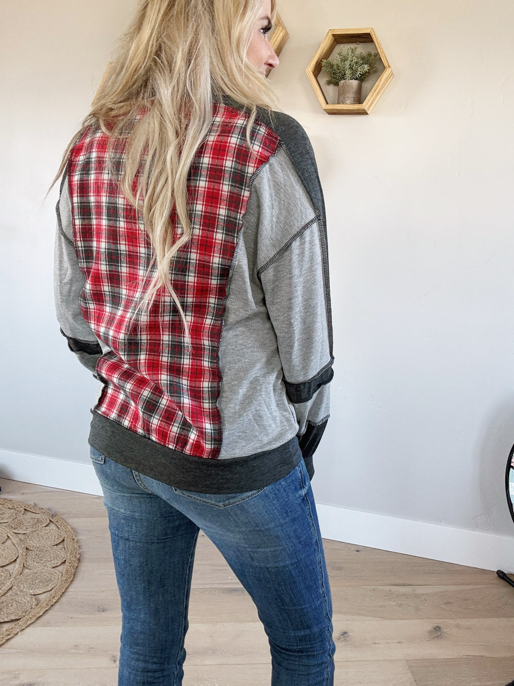 Unbelievable Plaid Contrast Top in Heather Gray