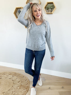 Energy V-Neck Pullover Sweater in Heather Gray