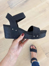 Very G Devon Sandals in Black