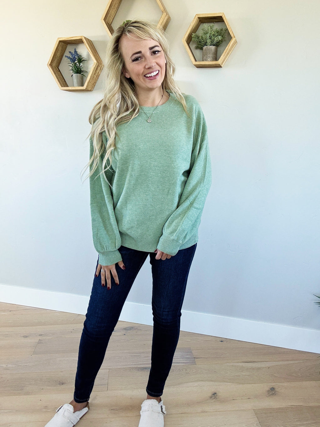 Benefits Dreamer Sweater in Heather Avocado