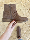 Very G Natasha Boots in Brown