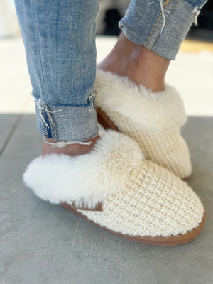 Very G Sweater Shoes in Cream