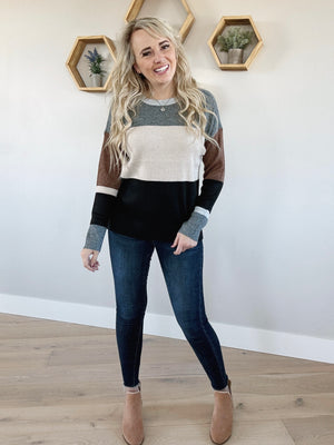 Insta Cute Color Block Pullover Sweater in Charcoal