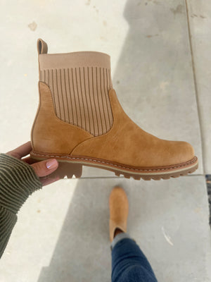 Corky's Cabin Fever Boots in Caramel