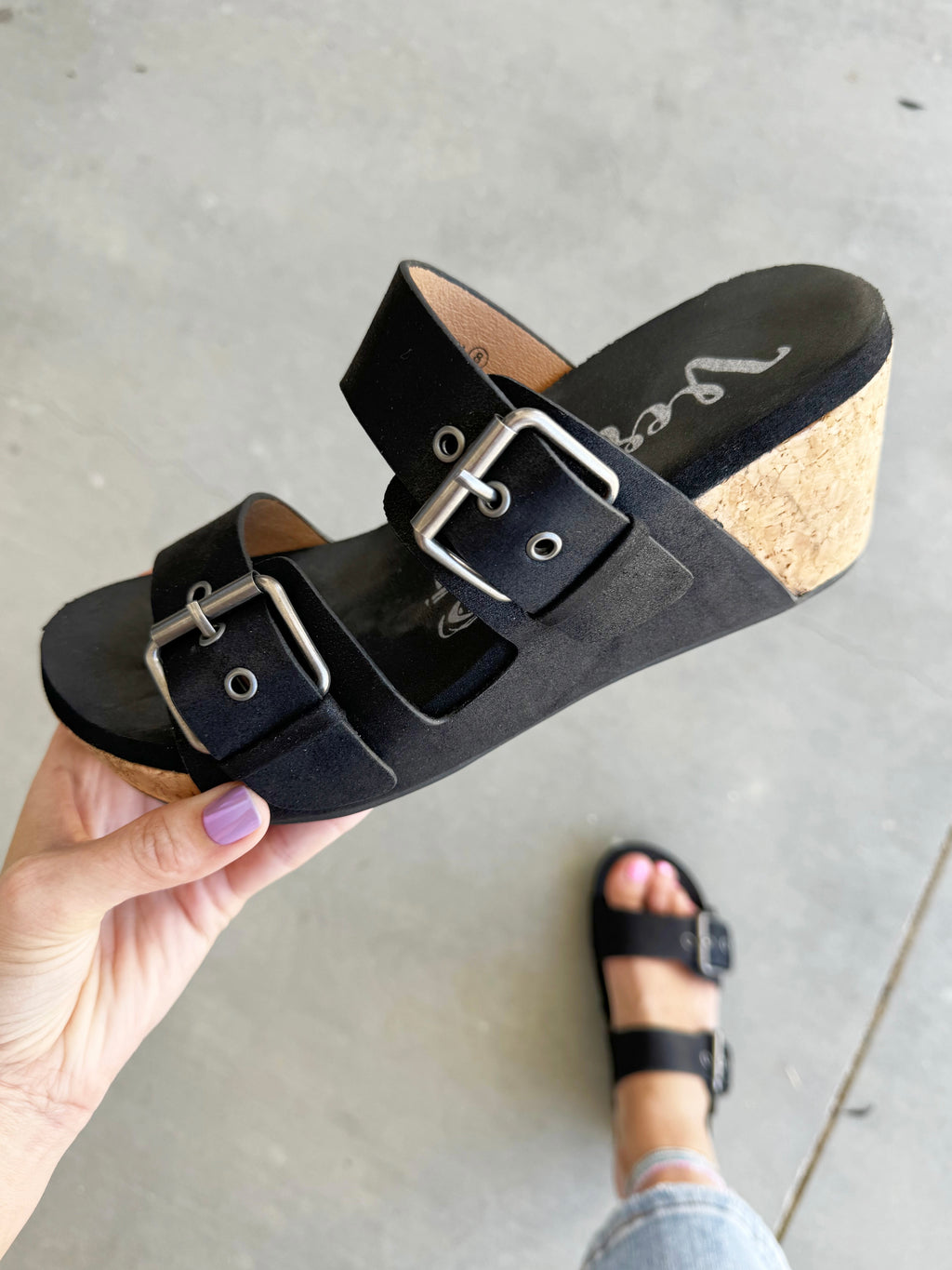 Very G I See You Laurie Platform Buckle Sandals in Black