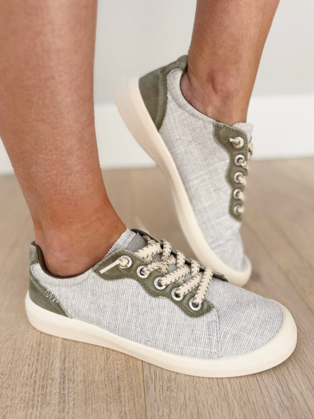 Blowfish Boardwalk Sneakers in Gray