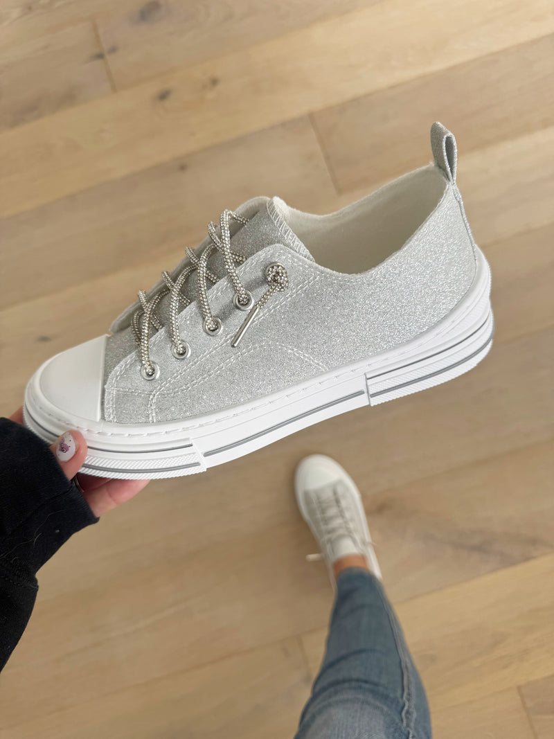 Very G Aman Sneakers in Silver Glitter