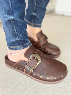 Blowfish Skylar Shoes in Distressed Brown