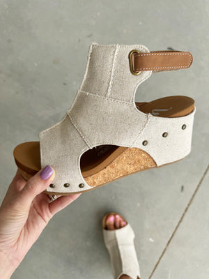 Very G Lala Sandals in Natural