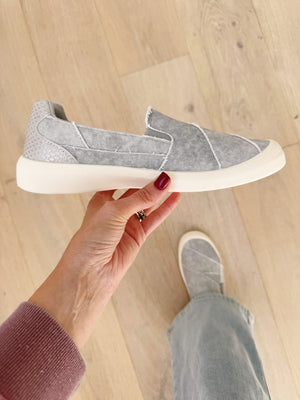 Blowfish Beachfront Slip-Ons in Fog Gray