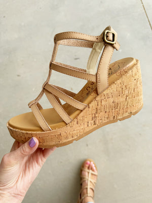 Blowfish Bahamas Sandals in Cashew