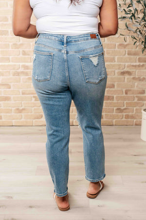 Judy Blue High Rise Distressed Boyfriend Jeans