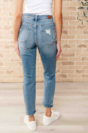 Judy Blue High Rise Distressed Boyfriend Jeans