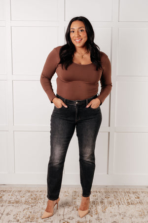 Judy Blue Mid Rise Tummy Control Slim Jeans