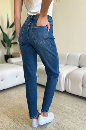 Judy Blue Queen Of Hearts Coin Pocket Slim Jeans