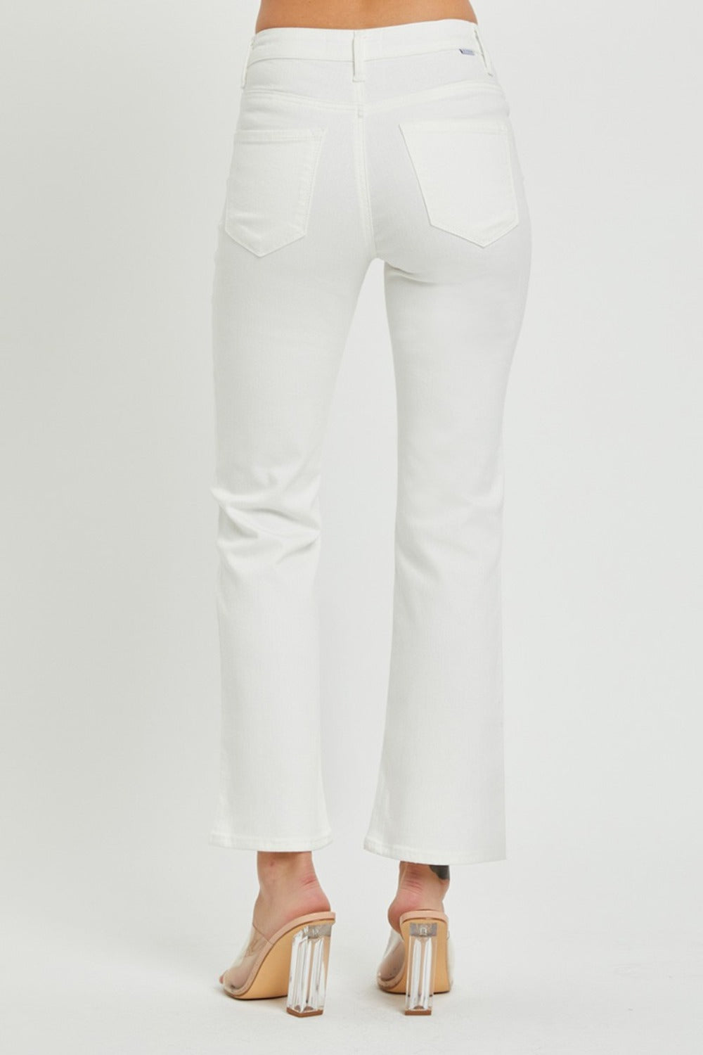 Risen Mid Rise Jeans with Pockets